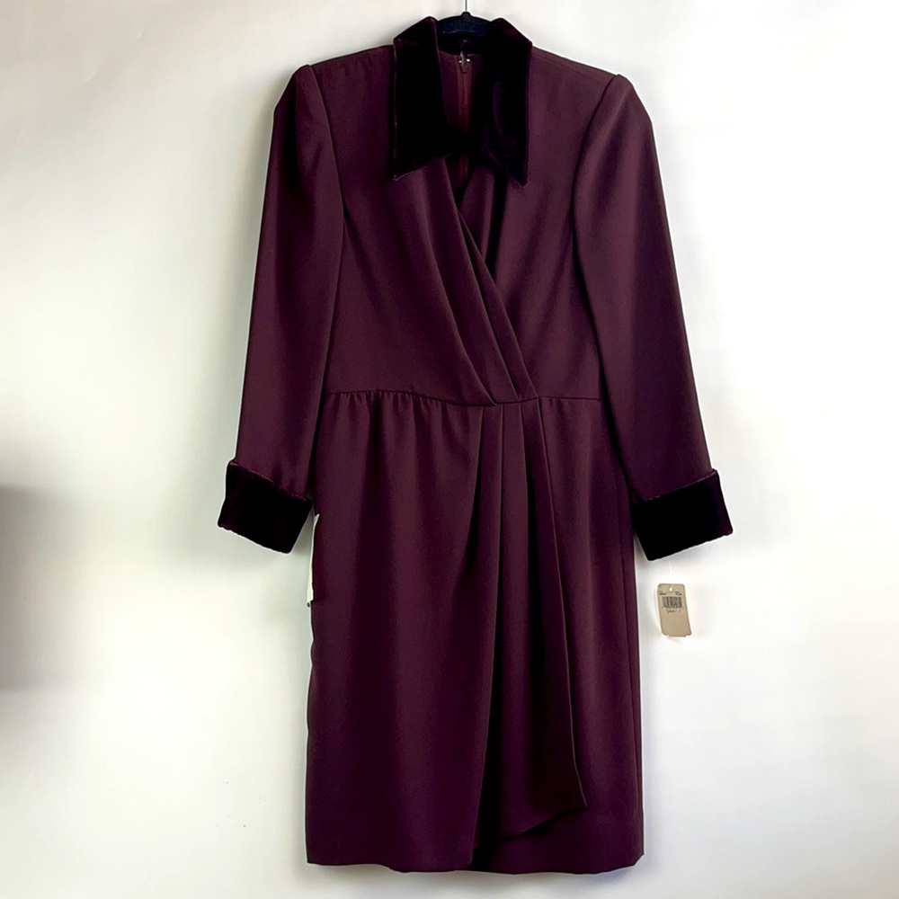 Warren Petites Maroon velvet collar shift Dress Size 6